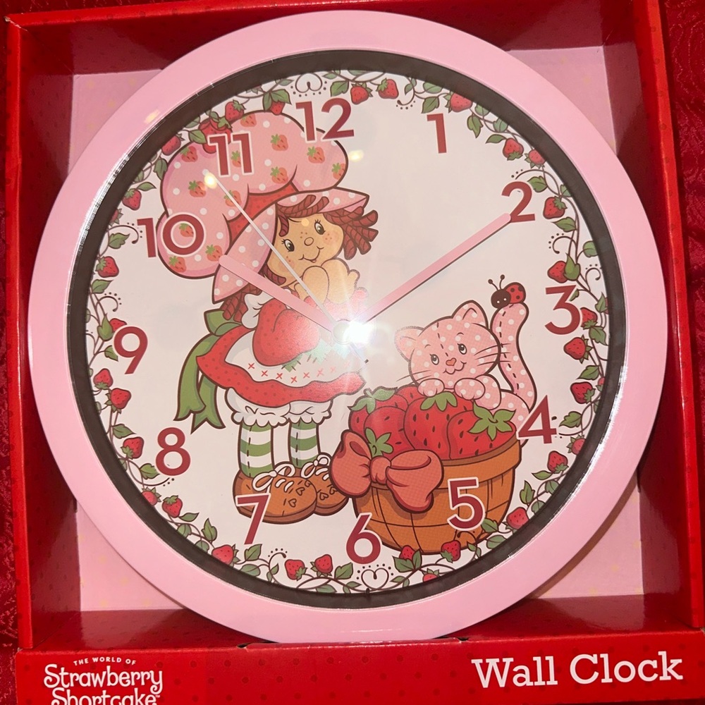 Red Wall Clock - Picture 4 of 6